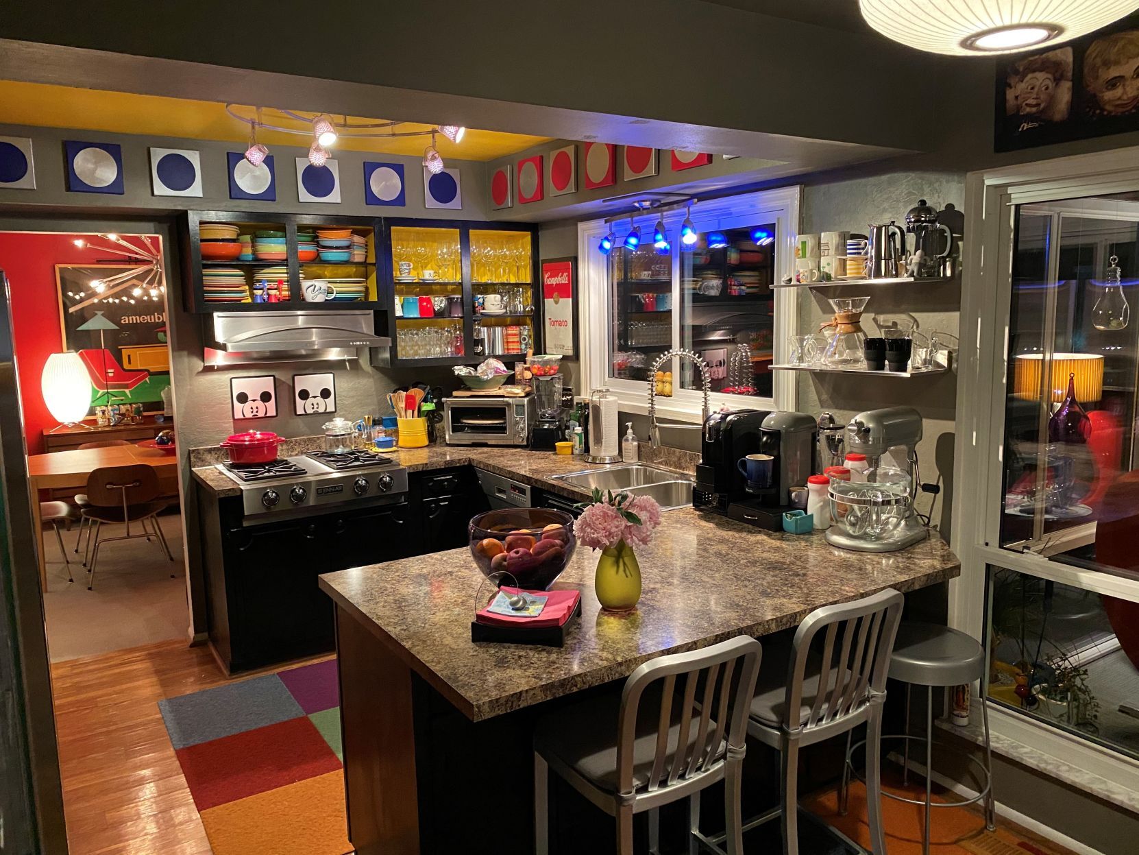 Hund-King kitchen: BEFORE